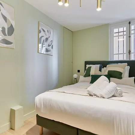 Grand Duplex - Arc De Triomphe *
