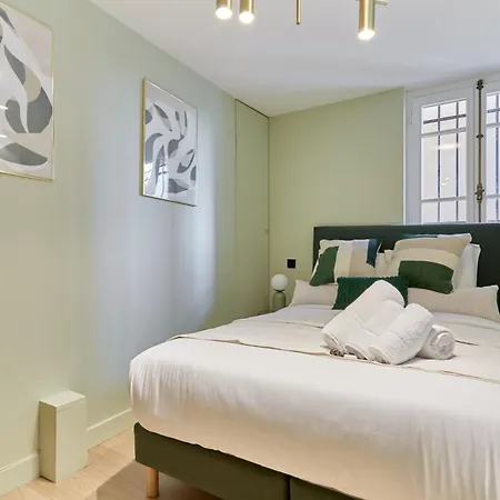 Grand Duplex - Arc De Triomphe Apartment