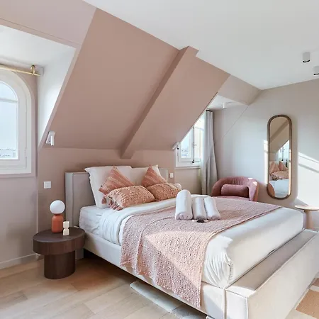 Grand Duplex - Arc De Triomphe